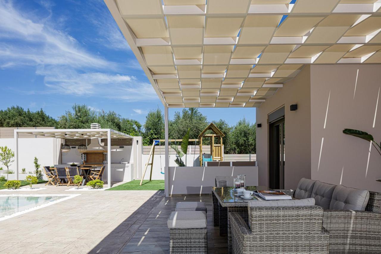 Koin Villa Sunset, With Heated Pool & Whirlpool, By Thinkvilla Perama  Exterior foto